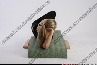 MONICCA_MONICCA PILATES-POSE3