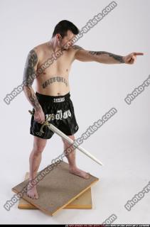 2011 03 DAREON POINTING FINGER SWORD 07 A