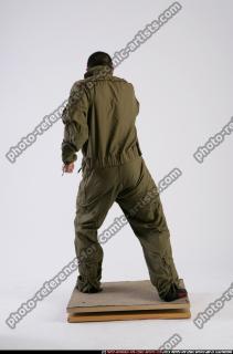 soldier2-knife-front-attack