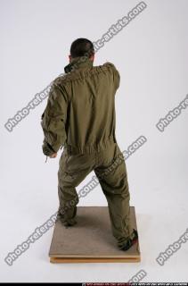 soldier2-knife-front-attack