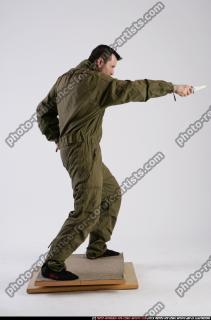 2011 03 SOLDIER2 KNIFE FRONT ATTACK 06 B