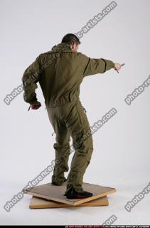 2011 03 SOLDIER2 KNIFE FRONT ATTACK 05 B