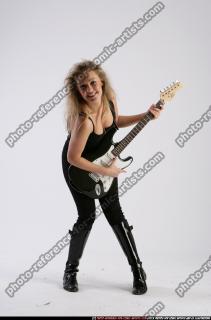 BETHANY_ROBERTS-PLAYING-GUITAR