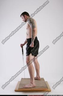 DAREON-STANDING-SWORD-BRAVE