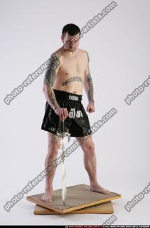 DAREON-STANDING-SWORD-BRAVE