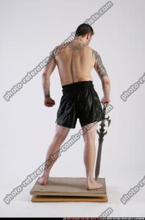 2011 03 DAREON STANDING SWORD BRAVE 04 B