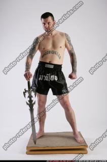 DAREON-STANDING-SWORD-BRAVE