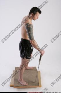 DAREON-STANDING-SWORD-BRAVE