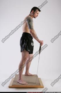 DAREON-STANDING-SWORD-BRAVE