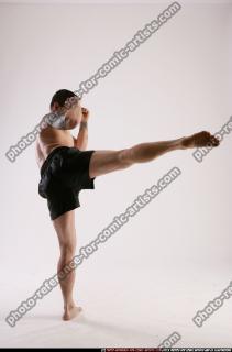 DAREON-HIGH-KICK1