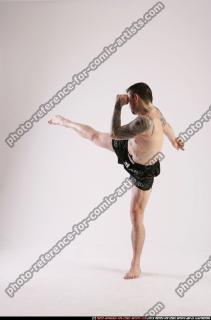 DAREON-HIGH-KICK1