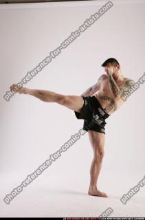 2011 04 DAREON HIGH KICK1 01
