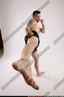 DAREON-HIGH-KICK1