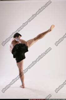 DAREON-HIGH-KICK2