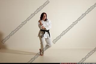 2011 04 MICHELLE SMAX KARATE POSE1 14.jpg