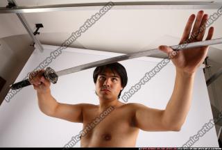 2011 05 LIAM DEFEND POSE KATANA 09