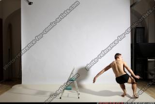 2011 07 LENNY SMAX JUMP OVER 13