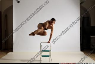 2011 07 LENNY SMAX JUMP OVER 55