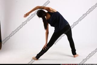 naomi-yoga-pose2