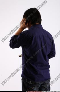 2011 08 LIAM CALLING HOLDING REVOLVER 03