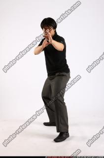 2011 08 LIAM READY TO FIGHT 02