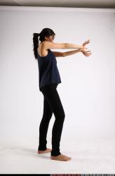 naomi-throwing-fireball