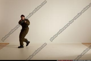 2011 10 MICHELLE ARMY SMAX RUNNING SHOOTING DUAL GUNS 12