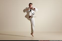 michelle-smax-air-front-kick