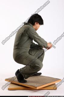 2011 11 LIAM SOLDIER KNEELING PISTOL 05