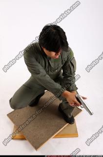 2011 11 LIAM SOLDIER KNEELING PISTOL 15