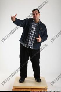 SLAVOJ POINTING1