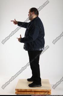 SLAVOJ POINTING1