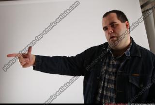 SLAVOJ POINTING1