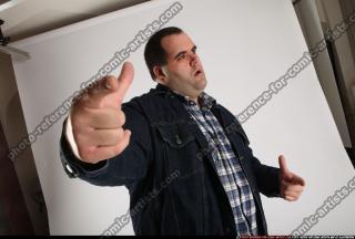 SLAVOJ POINTING1