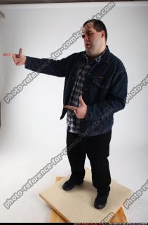 SLAVOJ POINTING1