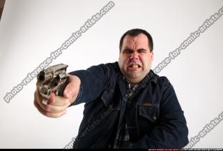 2012 01 SLAVOJ KNEELING REVOLVER SHOOTING 08