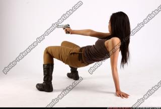 2012 02 NAOMI PISTOL POSE1 03