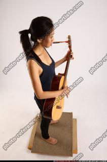 naomi-playing-guitar