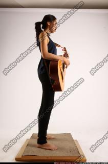 2012 03 NAOMI PLAYING GUITAR 06 C