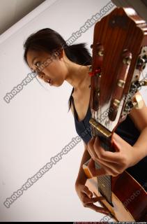 2012 03 NAOMI PLAYING GUITAR 15