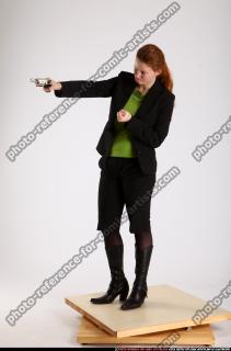 2012 03 NADIYA REVOLVER POSE1 00 B