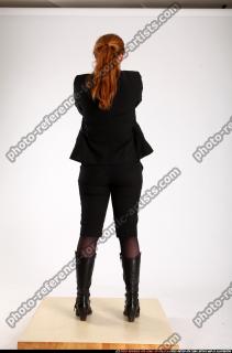 2012 04 NADIYA AIMING REVOLVER 04 C