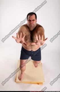 2012 06 SLAVOJ UNDERWEAR PULLING 00 A