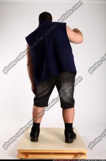 2012 07 SLAVOJ ZOMBIE POSE1 04 C