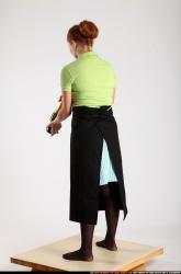 nadiya-waitress-pose