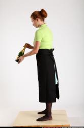 nadiya-waitress-pose