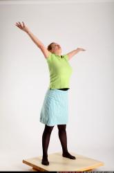 nadiya-throwing-ball