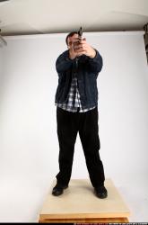 SLAVOJ REVOLVER AIMING