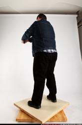 SLAVOJ REVOLVER AIMING