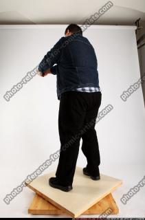 2013 01 SLAVOJ REVOLVER AIMING 03 C